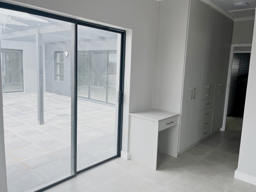 3 Bedroom Property for Sale in Oceanview Heights Western Cape